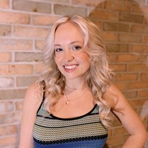 Meet your Posher, Emma